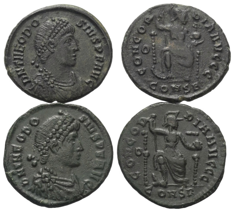 Römische Münzen - Lots. Kaiserzeit.


Lot (2 Stück, Bronze): Follis des Theod...