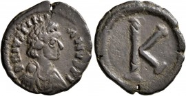 Justinian I, 527-565. Half Follis (Bronze, 20 mm, 2.86 g, 6 h), Salona, 552/3. D N IVSTINIANVS P P Diademed, draped, and cuirassed bust of Justinian I...