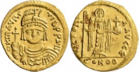 Maurice Tiberius, 582-602. Solidus (Gold, 21 mm, 4.38 g, 6 h), Constantinopolis. OИ MAVRC TIb PP AVI Draped and cuirassed bust of Maurice Tiberius fac...