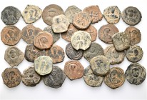 A lot containing 35 bronze coins. All: Crusaders Folles. Fine to very fine. LOT SOLD AS IS, NO RETURNS. 35 coins in lot.


From a collection of Ara...