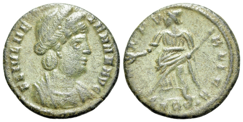 Helena. Æ Nummus (15mm, 1.60g, 12h). Pearl-diademed and draped bust to right. R/...