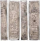 Vietnam. Gia Long 1802-1820. 1 Lang (Silberbarrengeld) Annam Schrift von grobem Stil, Rand mit 3 bzw. 6 Schriftzeichen, Kopf mit 2 Punzen, Boden mit 1...