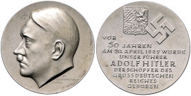 Personenmedaillen. Hitler, Adolf 1889-1945. Silbermedaille 1939 (v. Krischker) auf seinen 50. Geburtstag, i Rd.: Halbmond 835 PR. MÜNZE BERLIN. Colb./...