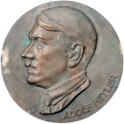 Personenmedaillen. Hitler, Adolf 1889-1945. Großes einseitiges Bronzemedaillion o.J. (unsign.) hohes Relief, darunter sehr erhaben 'ADOLF HITLER'. Col...