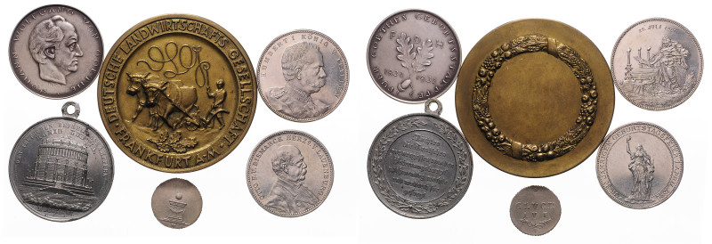 Lots. 
Lot von 6 Medaillen: Silbermedaille 1895 (v. Lauer) auf den 80. Geburtst...