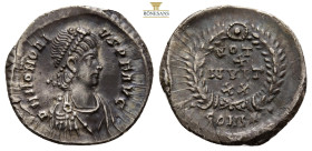 Honorius, AD 393-423. Silver Siliqua (1,9 g. 18,7 mm. ) minted at Constantinople, ca. AD 403-408. Pearl-diademed, draped and cuirassed bust of Honoriu...