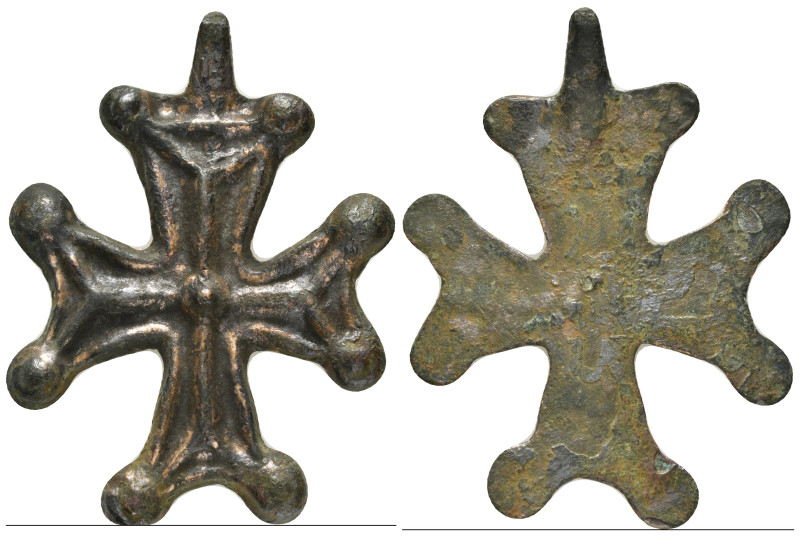 BYZANTINE EMPIRE.Bronze Cross.(8th-10th century).Ae.

Condition : Good very fine...