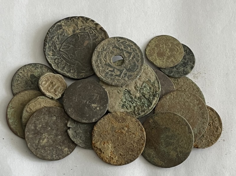 BRONZE COINS.SOLD AS SEEN.NO RETURN.