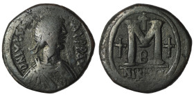 Justinian I. (527-565 AD) Æ Follis. Nikomedia. Obv: D N IVSTINIANVS PP AVI. diademed bust right. Rev: M between stars, cross above. 30mm, 15,53g