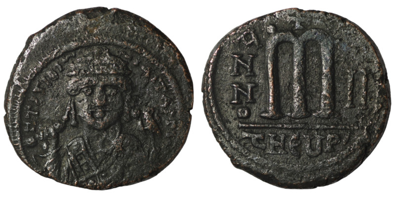 Maurice Tiberius. (582-602 AD). Follis. Theoupolis. Obv: bust of Maurice Tiberiu...