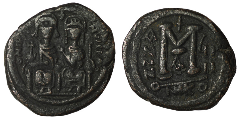 Justin II. and Sophia. (565-578 AD). Follis. Nikomedia. Obv: Justin II. and Soph...