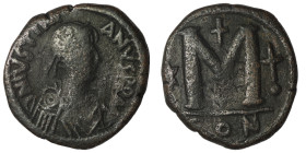 Justinian I. (527-565 AD) Æ Follis. Constantinople. Obv: D N IVSTINIANVS PP AVI. diademed bust right. Rev: M between stars, cross above. 34mm, 17,31g...