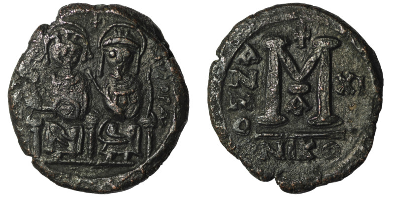 Justin II. and Sophia. (565-578 AD). Follis. Nikomedia. Obv: Justin II. and Soph...