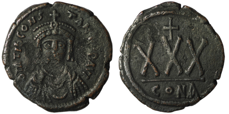 Tiberius II. Constantine. (578-582 AD). 30 nummi. Constantinople. Obv: cuirassed...