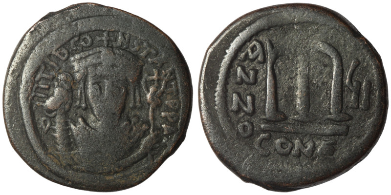 Tiberius II. Constantine. (578-582 AD). Follis. Constantinople. Obv: cuirassed b...