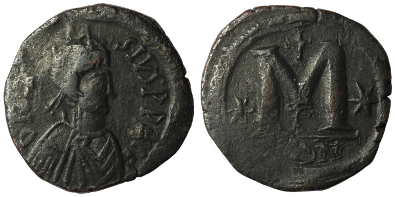 Anastasius I. (491-518 AD). Follis. Constantinople. Obv: D N ANASTASIVS P P AVG....