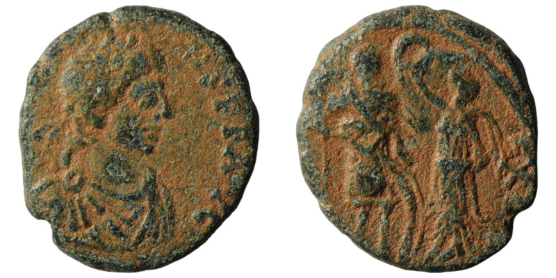 Arcadius. (394-400 AD). Follis. Obv: DN ARCADIVS PF AVG. diademed bust of Arcadi...