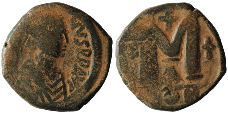 Justin I. (518-527 AD) Æ Follis. Constantinople. Obv: D N IVSTINVS P P AVG. diad...