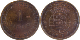 Angola
República Portuguesa (1910-Presente)
Prova incusa 1 Escudo 1974
AG: E4.06 8.02 g
SOBERBA