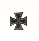 Allg. militärische Auszeichnungen 2. Weltkrieg
 Eisernes Kreuz 1939 1. Klasse, magnetisch, flach, ohne Hersteller, OEK 3822/4, getragen, Zustand 2.