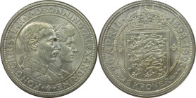 Europäische Münzen und Medaillen, Dänemark / Denmark. Christian X. & Alexandrine. Silberhochzeit. 2 Kroner 1923. 15,0 g. 0.800 Silber. 0.39 OZ. KM 821...