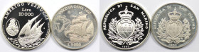 Europäische Münzen und Medaillen, San Marino, Lots und Sammlungen. 10000 Lire 1995, 5000 Lire 1997. KM 334, 370. Lot von 2 Silbermünzen. Polierte Plat...