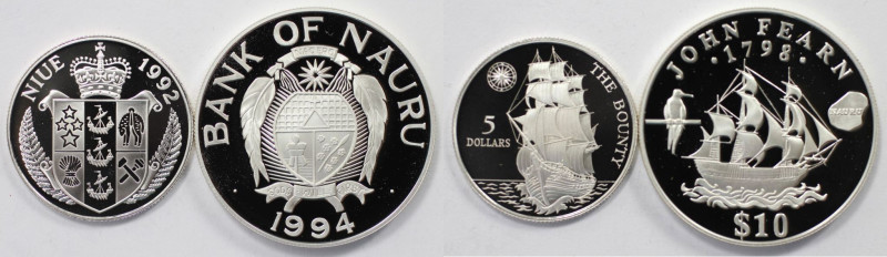 Weltmünzen und Medaillen, Lots und Sammlungen. Niue, 5 Dollars 1992. Nauru, 10 D...