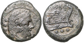 RÖMISCHE REPUBLIK, Anonyme Ausgaben, 215-212 v.Chr., AE Quadrans. Kopf des Herakles r., daneben 3 Punkte. Rs.Prora, darunter 3 Punkte. 5,56g.
s
Alb....