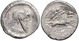 RÖMISCHE REPUBLIK, D. Silanus L.f., 91 v.Chr., AR Denar. Maske des Silenus mit Pinienkranz, dah. Buchstabe, unten ROMA. Rs.Victoria in Biga. 3,96g.
s...