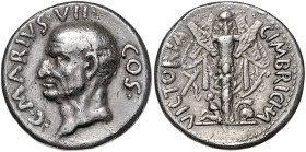 RÖMISCHE REPUBLIK, C. Marius C.f. Capito, 81 v.Chr., Silber-Gussmed. um 1800 a.s. VII. Konsulat. Kopf l. Rs.Kimbrische Gefangene unter Tropaeum. 14,64...