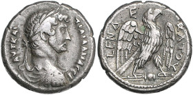 RÖMISCHES REICH, Hadrian, 117-138, Bil.-Tetradrachme Jahr 5 =120/121, Ägypten, Stadt Alexandria. Belorb. Büste r. Rs.Adler r. auf Blitz. 13,01g.
ss
...