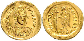 BYZANTINISCHES REICH, Anastasius I., 491-518, AV Solidus (507-518), CONOB =Konstantinopel. Behelmete Büste halbrechts, hält Speer und Schild, DN ANAST...