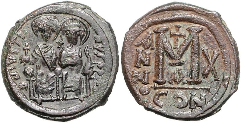 BYZANTINISCHES REICH, Justin II., 565-578, AE Follis Jahr X =574, CON =Konstanti...