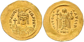 BYZANTINISCHES REICH, Mauricius Tiberius, 582-602, AV Solidus (583-602) CONOB =Konstantinopel. Beh. Büste von vorn, hält Kreuzglobus, MAVRC Tib PP AVC...