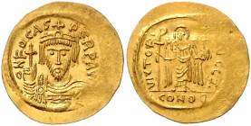 BYZANTINISCHES REICH, Phocas, 602-610, AV Solidus. Büste frontal mit Kreuz. Rs.Victoria mit Langkreuz und Kreuzglobus frontal stehend, Off.Z.
GOLD, s...