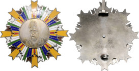 ORDEN UND EHRENZEICHEN, CHINA Republik, 1912-1949, Orden Bruststern mit Medaille des Yuan Shih Kai zur Gründung der Republik. Rs.Nadel, 3 Zeilen Schri...