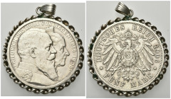BADEN, Friedrich I., 1856-1907, 5 Mark 1906 G. Goldene Hochzeit. Tragbar in Fassung. 30,50g.
ss/vz
J.35