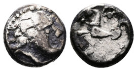 Middle Danube Central European Tribes, type Kroisbacher. 2nd. Century BC. AR Obol (9 mm, 0.96 g.), 'Leierblume' type. Imitating Philip II of Macedon. ...