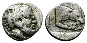 Kings of Macedon. Archelaos, 413-400/399 BC. AR Triobol (11 mm, 0.93 g.). Aigai mint. Bearded head of Herakles to right, wearing lion's skin headdress...
