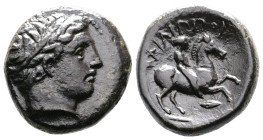 Kings of Macedon. Philip II, 359-336 BC. AE (17,3 mm, 6.1 g.). Uncertain mint in Macedonia. Diademed head of Apollo to right. Rev. ΦΙΛΙΠΠΟΥ Youth on h...