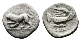 Peloponnesos. Sikyonia, Sikyon. Circa 431-400 BC. AR Hemiobol (9mm. 0.34 g.). Lion at bay left on ground line. Rev. Dove flying right. BCD Peloponneso...