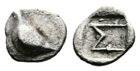 Peloponnesos. Sikyonia. Sikyon. Circa 500/490-450 BC. AR Hemiobol (7,7mm. 0,41g.). Dove standing left. Rev. Σ within incuse square. BCD Peloponnesos 1...
