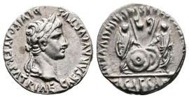 Augustus, 27 BC-14 AD. AR Denarius (18,4mm. 3,8 g.). Lyons mint. CAESAR AVGVSTVS DIVI F PATER PATRIAE, laureate head right. Rev. AVGVSTI F COS DESIG P...