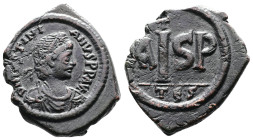 Justinian I. AD 527-565. AE 16 nummi (23,9 mm. 8,84 g.). Thessalonica. DN IVSTINIANVS P P AVG, pearl-diademed, draped and cuirassed bust right. Rev. L...