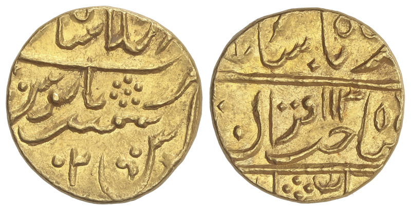 WORLD COINS: INDIAN STATES
Mohur. 1135H/RY2. MUHAMMAD SHAH. GWALIOR. 10,77 grs....