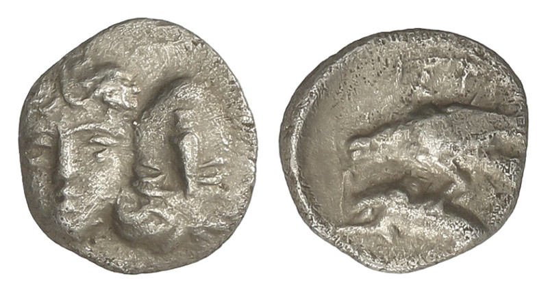 GREEK COINS
1/8 Estátera. 400-350 a.C. ISTROS. TRACIA. Anv.: Dos cabezas mascul...