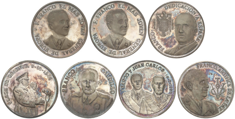 SPANISH MEDALS
Lote 7 medallas plata. LA VIDA DE FRANCO. Total 143,11 grs. AR. ...