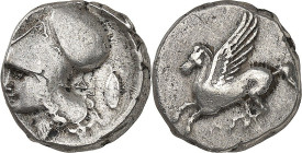 ARGOLIS. 
AMPHILOCHICUM. Stater (350-270 v.Chr.) 8,32g. Fliegender Pegasos n.l., unten A / Behelmter Athenakopf n.l., dahinter D I und Schild mit Bän...