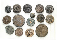 PONTOS. 
PONTOS LOT. 
Unter Mithradates VI. 100-63 v. Chr. 15 Bronzeprägungen 12mm - 30mm Amasseia, Amisos (7), Bithynien-Dias, Komana (2), Gaziuras...