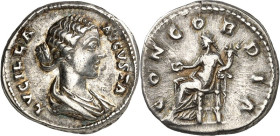 RÖMISCHES KAISERREICH. 
Lucilla, Gemahlin des Lucius Verus 163-169 (+182). Denar 3,25g. Pallabüste n.r. LVCILLA - AVGVSTA / CO-NCORDIA Concordia thro...